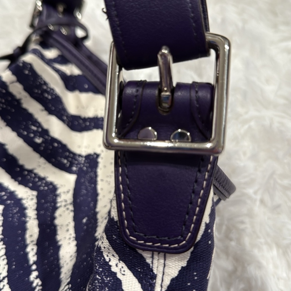 Coach Legacy Zebra Print Leather Trim Duffel Shoulder Bag in SV/Marine - Picture 14 of 16